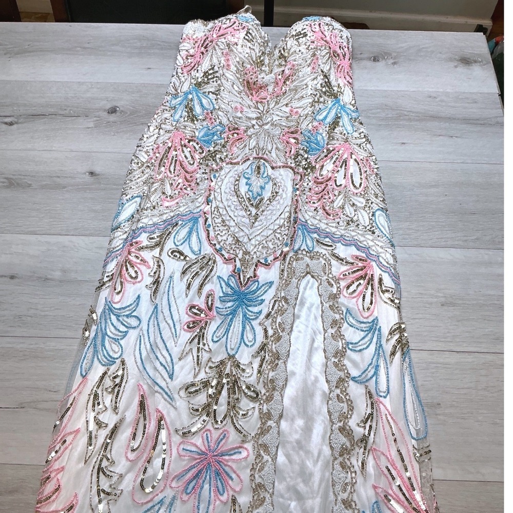 Primavera Couture Beaded Sequin Gown White Pink Blue 16 New Without Tags - Picture 3 of 5